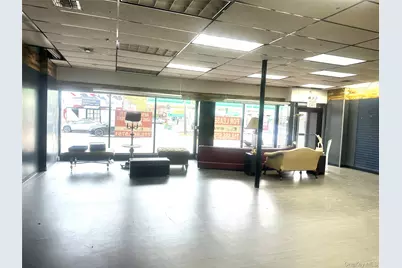 7 Northern Boulevard, Great Neck, NY 11021 - Photo 6