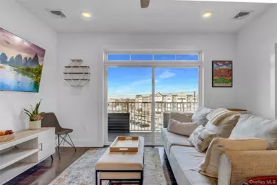 233 Marina Pointe Drive #233, East Rockaway, NY 11518 - Photo 6