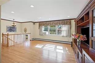 9 Grossman St, Melville, NY 11747 - Photo 8