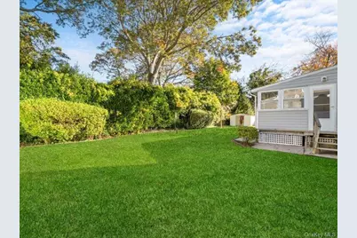 79 Beecher Road, North Babylon, NY 11703 - Photo 26