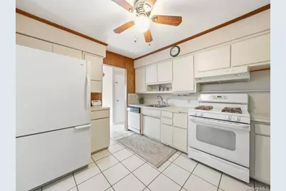 79 Beecher Road, North Babylon, NY 11703 - Photo 8