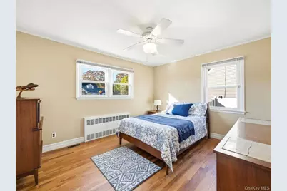 79 Beecher Road, North Babylon, NY 11703 - Photo 16