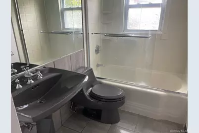 66 Laron Drive, New Rochelle, NY 10804 - Photo 12