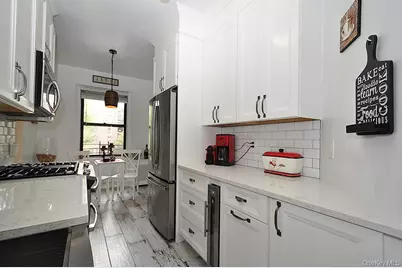 143 Garth Road #3L, Scarsdale, NY 10583 - Photo 1