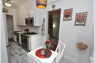 143 Garth Road #3L, Scarsdale, NY 10583 - Photo 20