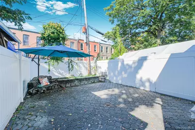 310 Eldert Lane, Brooklyn, NY 11208 - Photo 30