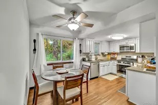 9 Cherry Ct, Highland Mills, NY 10930 - Photo 6