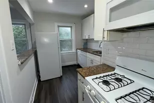 2366 Parkview, Baldwin, NY 11510 - Photo 4