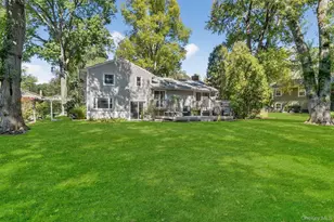 24 Whitewood Rd, White Plains, NY 10603 - Photo 10