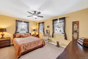 24 Whitewood Rd, White Plains, NY 10603 - Photo 34