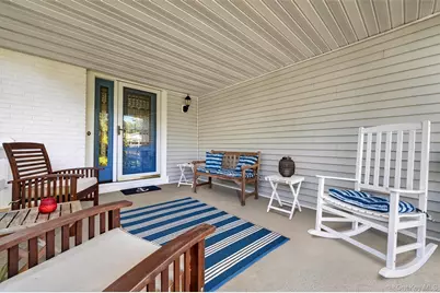 24 Whitewood Road, White Plains, NY 10603 - Photo 6