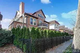 69-36 Dartmouth St, Forest Hills, NY 11375 - Photo 2