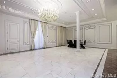 69-36 Dartmouth Street, Forest Hills, NY 11375 - Photo 10