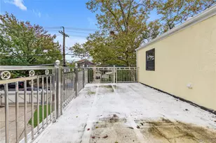 76-53 268th St, Glen Oaks, NY 11040 - Photo 22