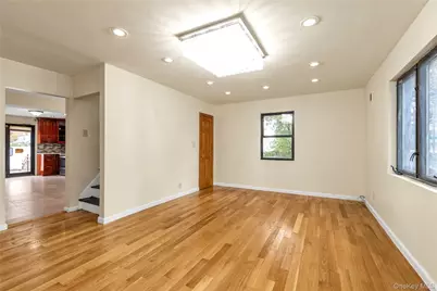 7653 268th Street, Glen Oaks, NY 11040 - Photo 4