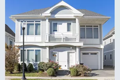 11 Island Point, Bronx, NY 10464 - Photo 1