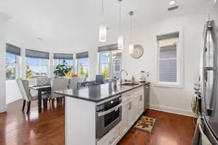 11 Island Pt, Bronx, NY 10464 - Photo 2