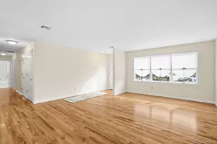 46 Bryn Mawr Pl, Yonkers, NY 10701 - Photo 8