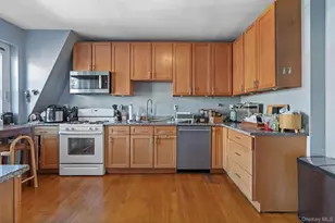 108 Van Guilder Ave, New Rochelle, NY 10801 - Photo 10