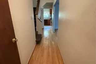 466 Country Club Ln, Pomona, NY 10970 - Photo 2