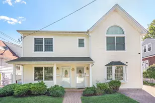 30B Edgewood Rd, Port Washington, NY 11050 - Photo 2