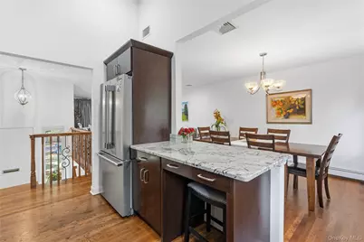 17 Lanier Lane, Bay Shore, NY 11706 - Photo 16