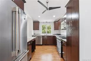 17 Lanier Ln, Bay Shore, NY 11706 - Photo 18