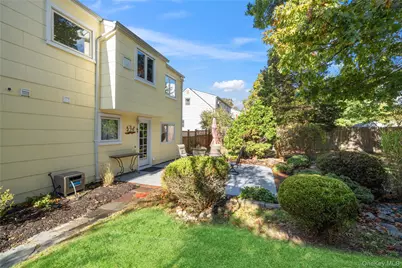 17 Lanier Lane, Bay Shore, NY 11706 - Photo 40