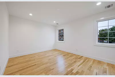 27 Elizabeth Court, Hempstead, NY 11550 - Photo 28