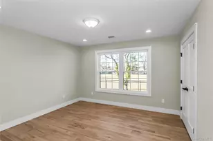 47 Shelter Hill Rd, Plainview, NY 11803 - Photo 18