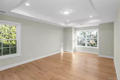 47 Shelter Hill Road, Plainview, NY 11803 - Photo 16