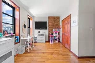 609 Lexington Ave, Brooklyn, NY 11221 - Photo 20