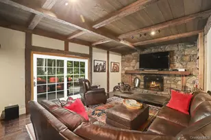 33 Peters Ln, Pound Ridge, NY 10576 - Photo 6