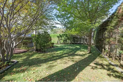 1109 Round Swamp Road, Old Bethpage, NY 11804 - Photo 40