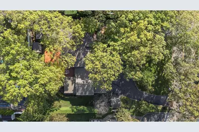 1109 Round Swamp Road, Old Bethpage, NY 11804 - Photo 44