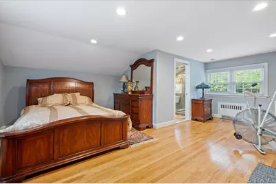 1109 Round Swamp Road, Old Bethpage, NY 11804 - Photo 18