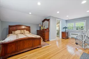 1109 Round Swamp Rd, Old Bethpage, NY 11804 - Photo 18