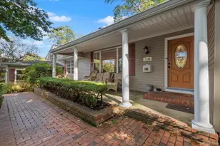 1109 Round Swamp Rd, Old Bethpage, NY 11804 - Photo 46