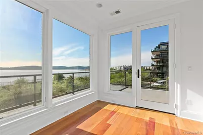 16 Rivers Edge Drive #200, Tarrytown, NY 10591 - Photo 8