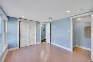 259 35th St, Lindenhurst, NY 11757 - Photo 18