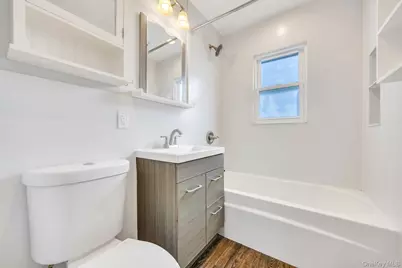 259 35th Street, Lindenhurst, NY 11757 - Photo 14