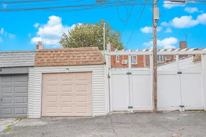 8907 16th Avenue, Brooklyn, NY 11214 - Photo 24