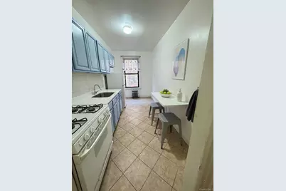 3100 Brighton 3rd Street #3B, Brooklyn, NY 11235 - Photo 4