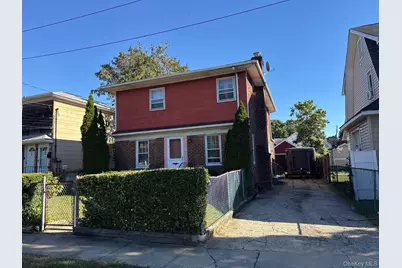 28 Dakota Place, Hempstead, NY 11550 - Photo 2