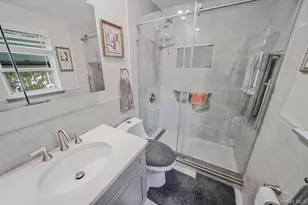 3 Tompkins Pl, Hempstead, NY 11550 - Photo 10