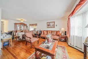 3 Tompkins Pl, Hempstead, NY 11550 - Photo 6