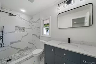 109 Westwood Ave, Deer Park, NY 11729 - Photo 16