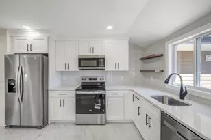 109 Westwood Ave, Deer Park, NY 11729 - Photo 8