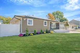 109 Westwood Ave, Deer Park, NY 11729 - Photo 4