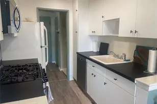 560 W Broadway, Long Beach, NY 11561 - Photo 4